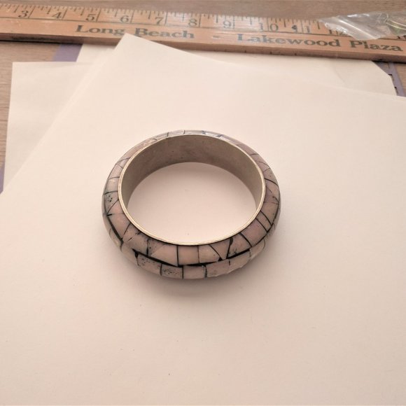 Silvertone bangle with simulated jade 3.5 inch - Picture 6 of 6